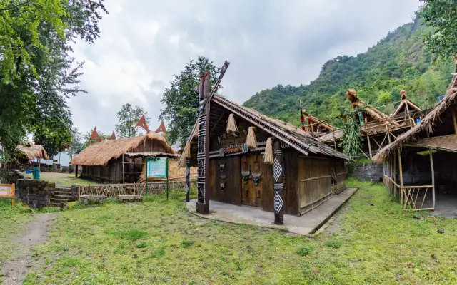 Visit Morungs – Tribal Huts at Kisama Heritage Village 