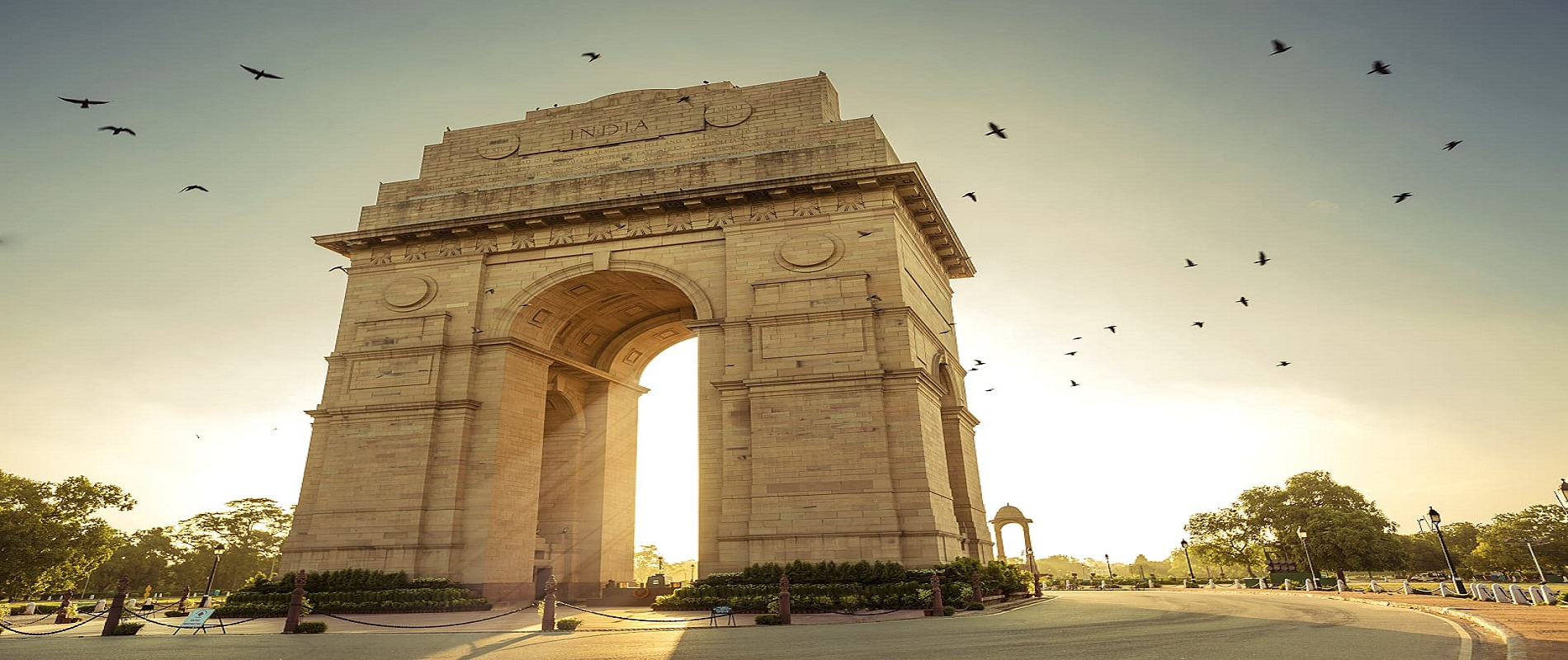 Morning India Gate side view