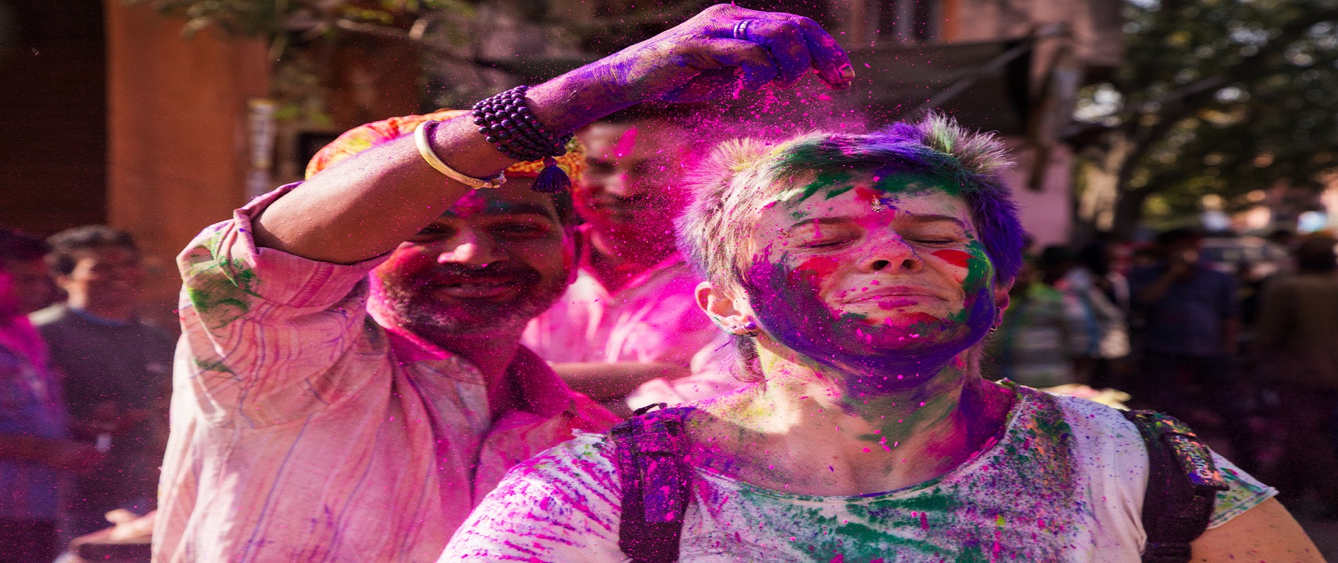 taj mahal tour with holi package