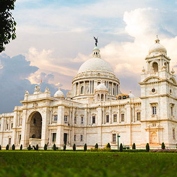Kolkata Tour: St. Paul’s Cathedral and Victoria Memorial
